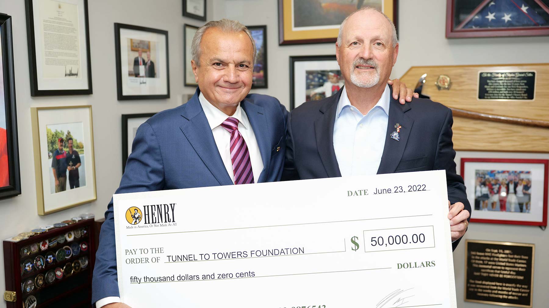 Henry Repeating Arms CEO presents $50,000 check to Tunnel to Towers Foundation