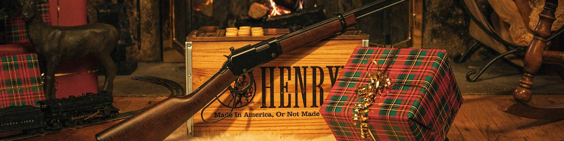 Henry Heirloom Gift Pack with Christmas-themed Accessories