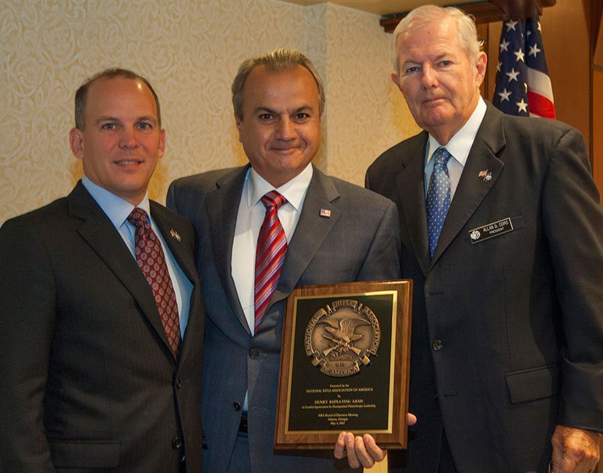 Henry Repeating Arms honors US veterans at NRA Banquet with rifle presentations