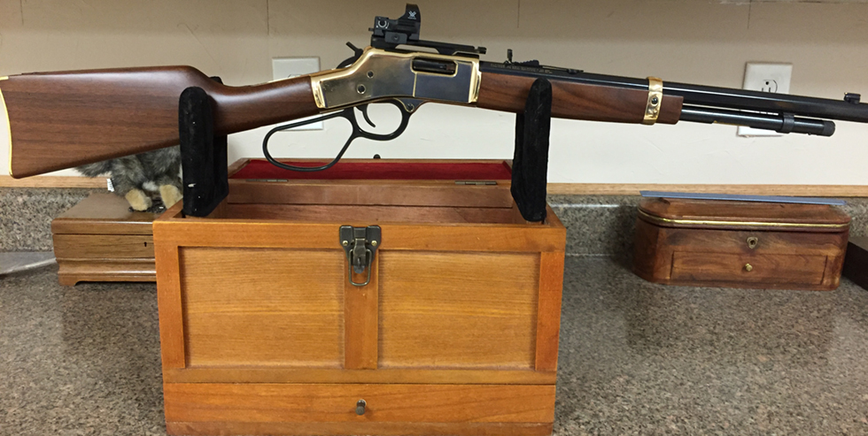 Henry Rifles Customers-Banker